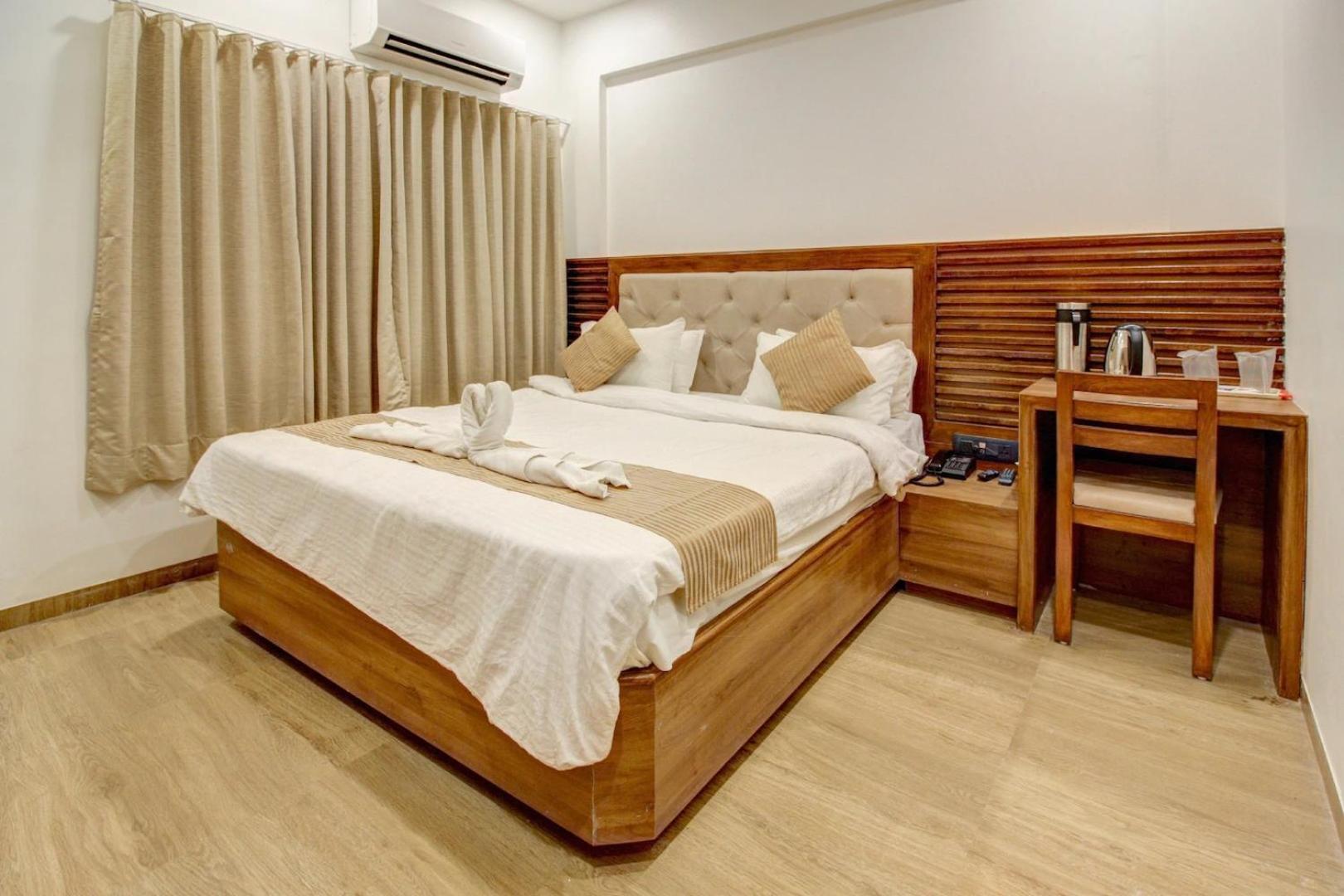 Hotel Evershine Rajkot Exterior photo