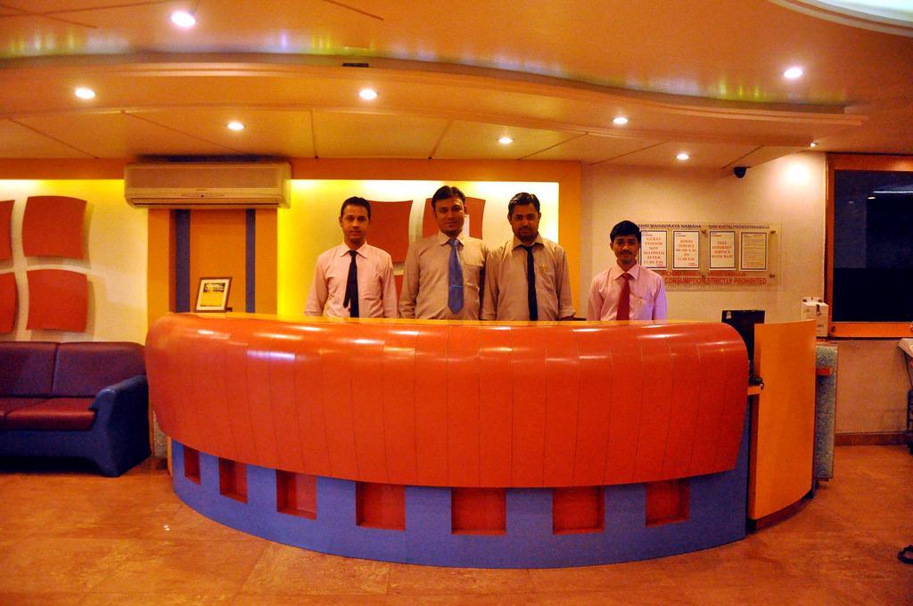 Hotel Evershine Rajkot Exterior photo